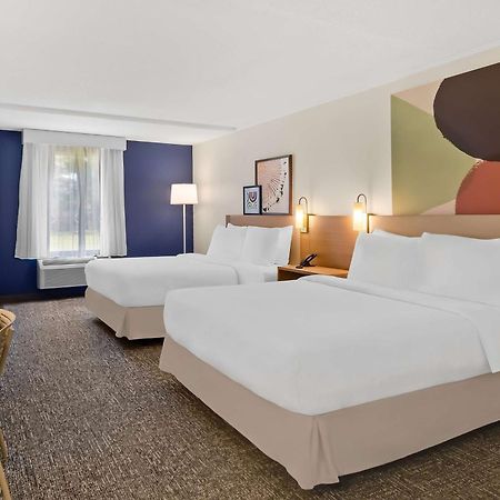 Spark By Hilton Daleville Roanoke North Exteriör bild