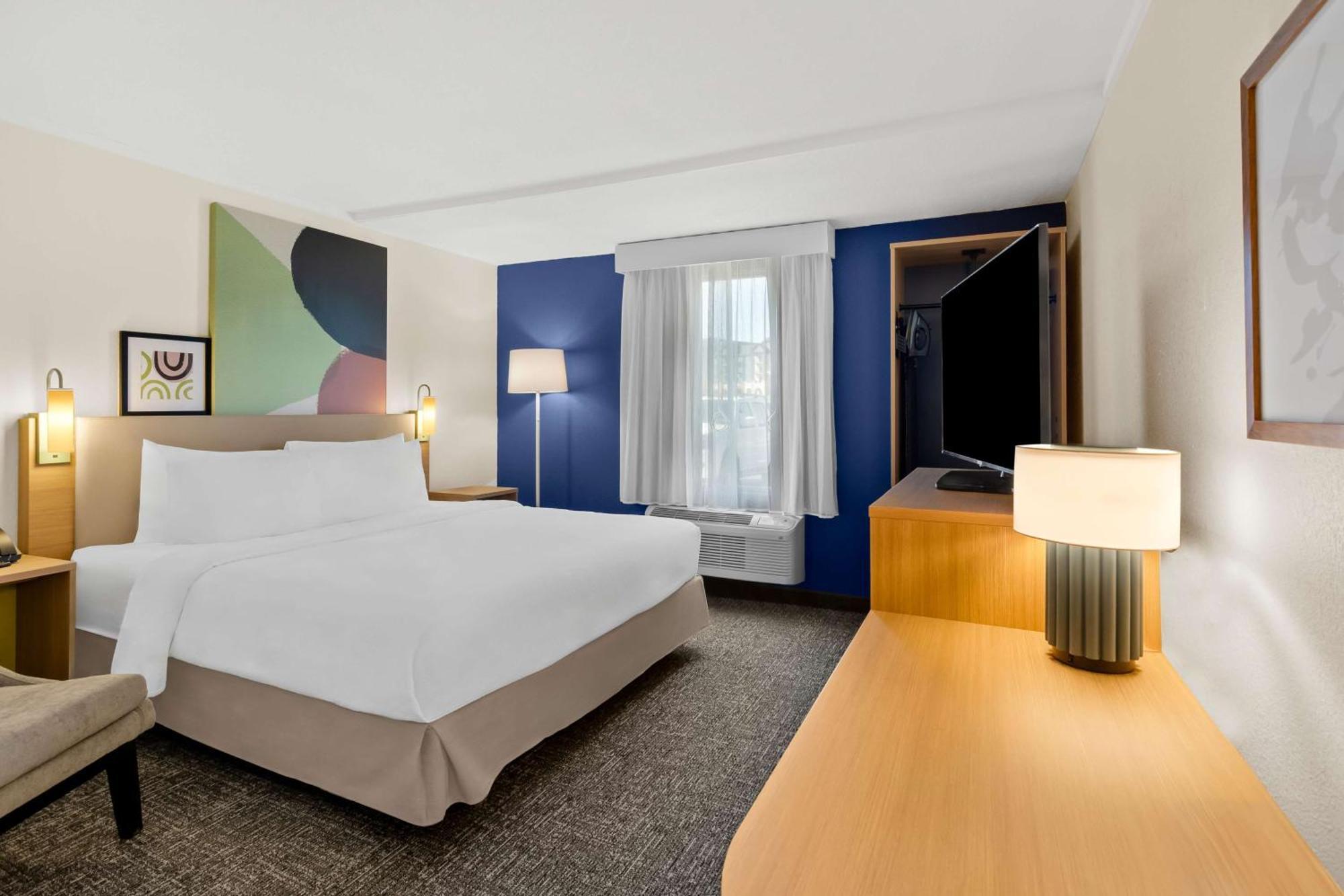 Spark By Hilton Daleville Roanoke North Exteriör bild